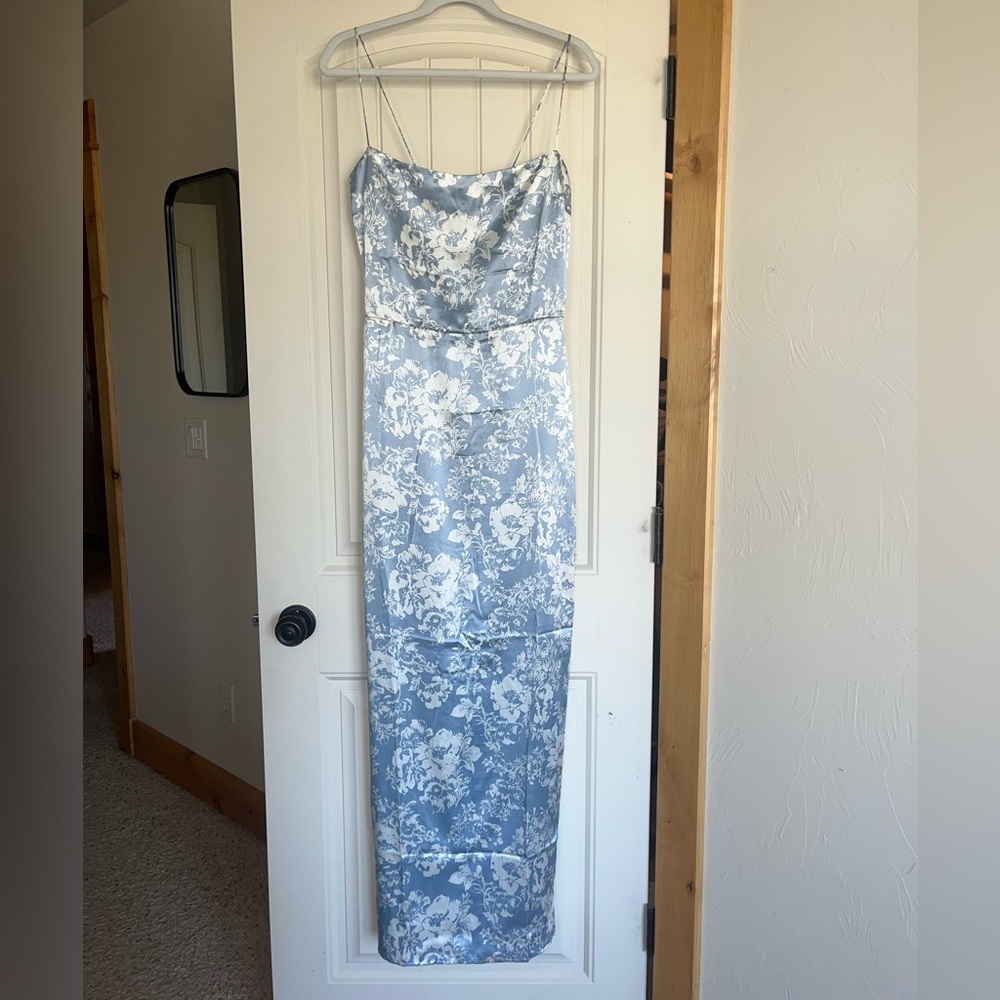 Reformation Frankie Blue and Cream Floral Dress Size 8